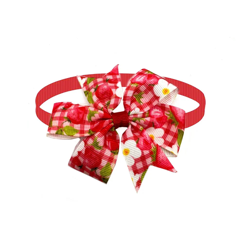 50/100pcs Dog Bow Tie Summer Strawberry Style Dog Bowties Necktie Collar Pet Supplies Pet Grooming Accessories for Small Dog Cat